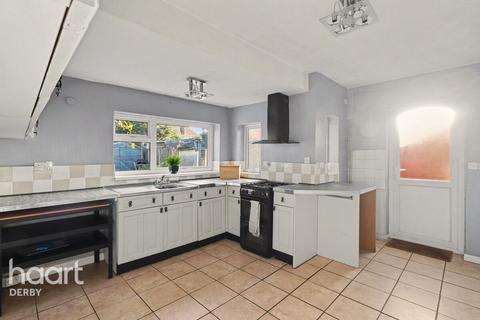3 bedroom semi-detached house for sale, Raynesway, Alvaston