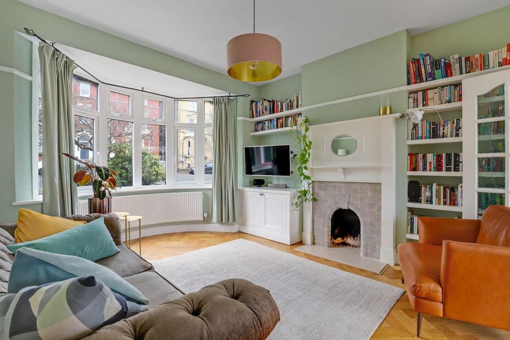 01-0d30 JHProp Wpen - 48 Anerley Park - 1-medium.jpg