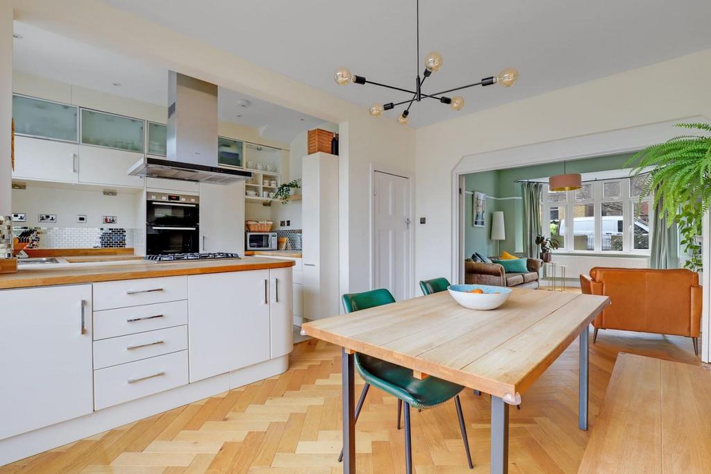 03-c945 JHProp Wpen - 48 Anerley Park - 7-medium.jpg