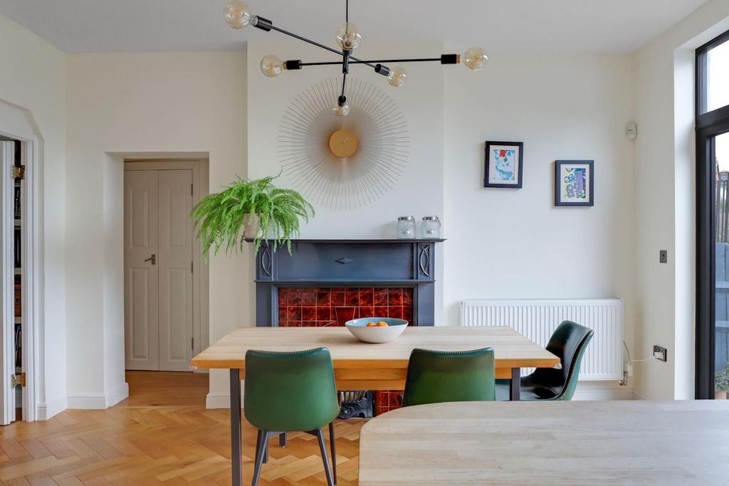 05-8910 JHProp Wpen - 48 Anerley Park - 13-medium.jp