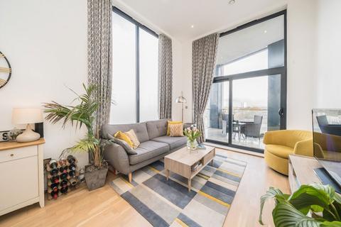 2 bedroom flat for sale, Milner Road, London SW19