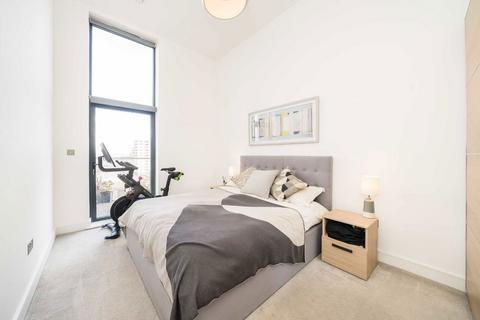 2 bedroom flat for sale, Milner Road, London SW19
