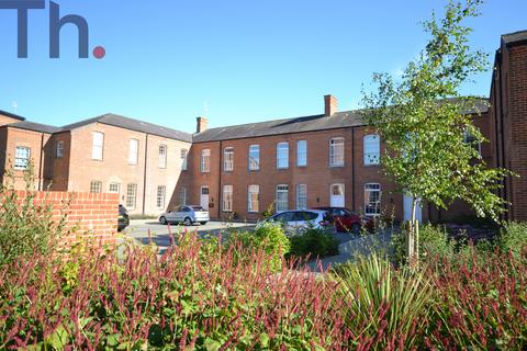 2 bedroom flat for sale, Hood Point, Newport PO30