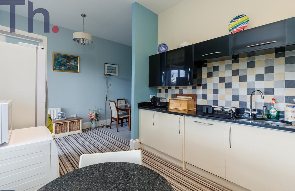 Kitchen &amp; Dining Areas