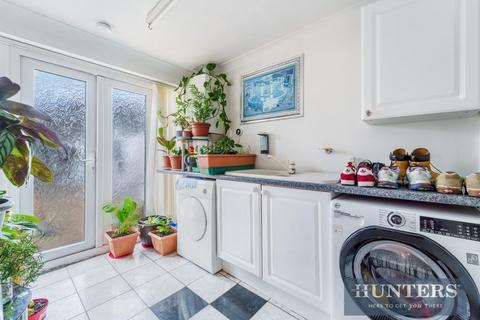 undefined, Martindale Rd, Hounslow