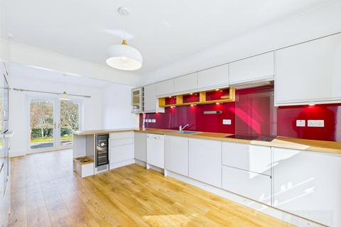 Lilybank Grant Road, Grantown-on-spey, PH26 3LA