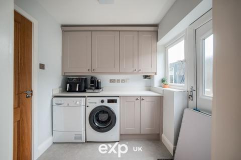 5 Glenwood Drive, Cheswick Green, Solihull, B90 4HJ