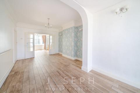 4 bedroom detached house to rent, Rushmere Road, Ipswich, IP4