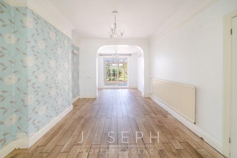 4 bedroom detached house to rent, Rushmere Road, Ipswich, IP4