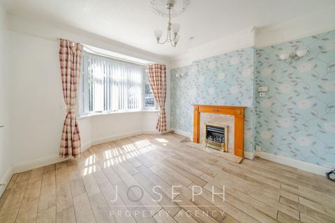 4 bedroom detached house to rent, Rushmere Road, Ipswich, IP4