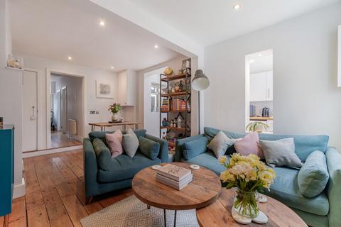8a Ridley Road, London, SW19 1EU