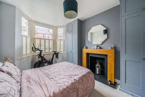 8a Ridley Road, London, SW19 1EU