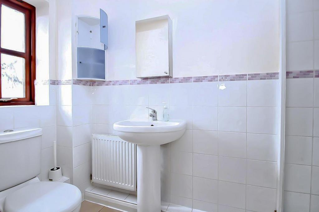 G72f Euq8 URr Yvrt Zy HDB8e KDn CY.jpg