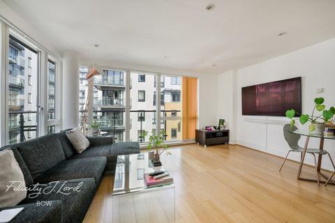 2 bedroom flat to rent, Yeo Street, LONDON