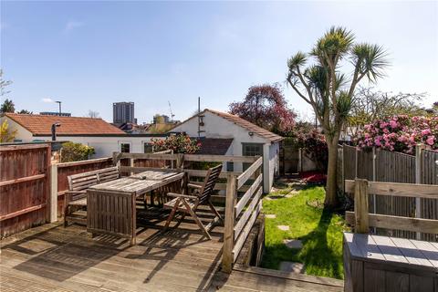 24 The Ridgeway, London, W3 8LN