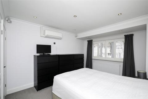24 The Ridgeway, London, W3 8LN