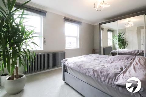 29 Parkway, Erith, DA18 4HG