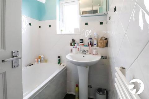 29 Parkway, Erith, DA18 4HG