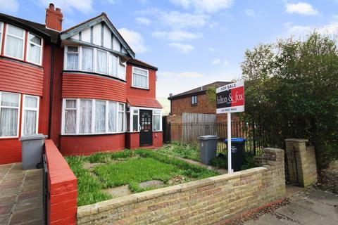 3 bedroom end of terrace house for sale, Lancelot Road, Wembley, Middlesex HA0