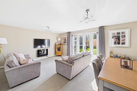4 bedroom semi-detached house for sale, Lyons Court, Newquay TR7