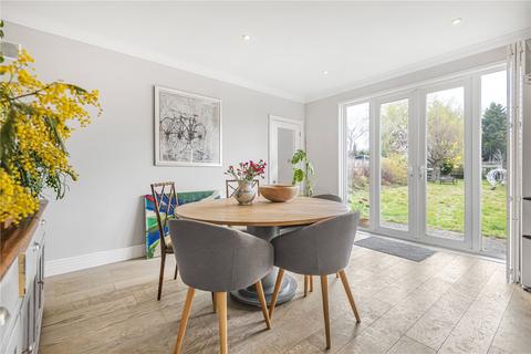 26 Parkgate Crescent, Barnet, EN4 0NP