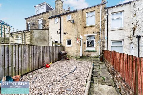 3 bedroom terraced house for sale, Sydenham Place, Peel Park, Bradford, West Yorkshire, BD3 0LA