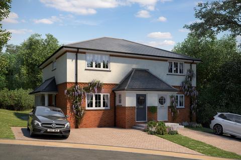 1 bedroom flat for sale, Haslemere Heights, Hill Road, Haslemere, Surrey, GU27.
