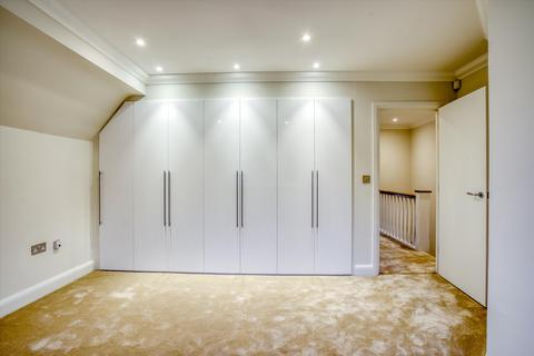 1 bedroom flat for sale, Haslemere Heights, Hill Road, Haslemere, Surrey, GU27.