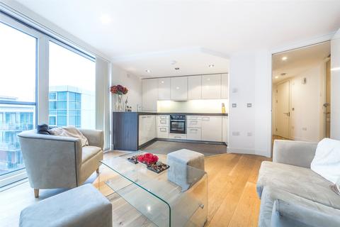 1 bedroom apartment for sale, Salamanca Place, London SE1