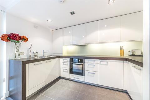 1 bedroom apartment for sale, Salamanca Place, London SE1
