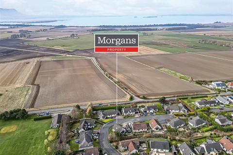 4 bedroom detached house for sale, 70 Whitecraigs, Kinnesswood, Kinross