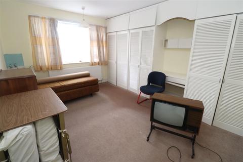 110 Valley Drive, London, NW9 9NS