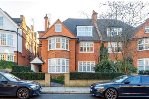 3 bedroom flat for sale, Bracknell Gardens Hampstead NW3