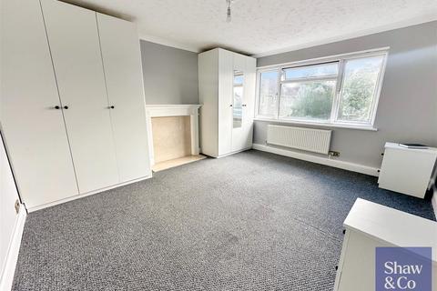 65 Sutton Hall Road, Hounslow, TW5 0PX