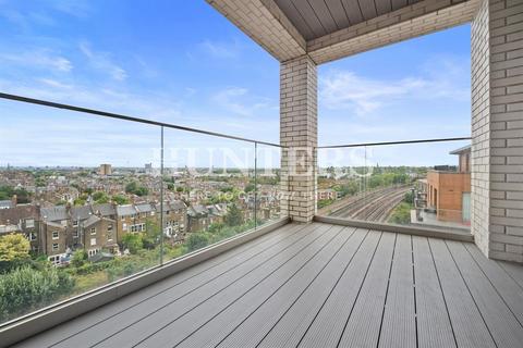 2 bedroom flat for sale, Heritage Lane, London, NW6