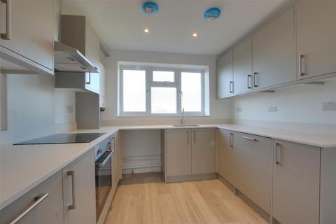 2 bedroom flat for sale, Chase Ridings, Enfield