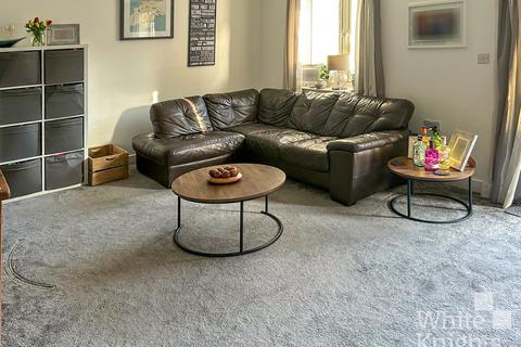 5 The Pippins, Swallowfield, Reading, RG7 1LW