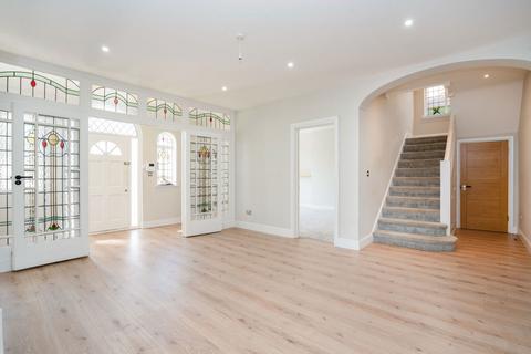 29 Alexander Avenue, London, NW10 3QT