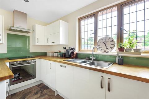 2 bedroom apartment for sale, East Street, Farnham, Surrey, GU9