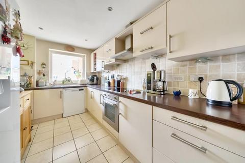 2 bedroom flat for sale, Aylesbury,  Buckinghamshire,  HP21
