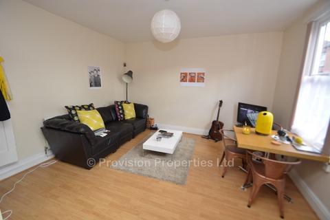 2 bedroom terraced house to rent, Thornville Terrace, Hyde Park LS6