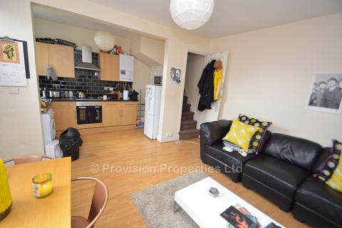 2 bedroom terraced house to rent, Thornville Terrace, Hyde Park LS6