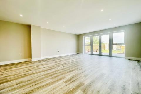3 bedroom semi-detached house for sale, Adie Road, Greatstone