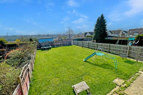 15 Elmtree Avenue, Cockernhoe, Luton, LU2 8QA