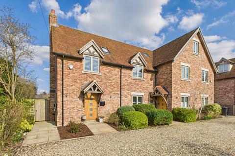 3 bedroom semi-detached house for sale, Ivatt Street, Cottenham