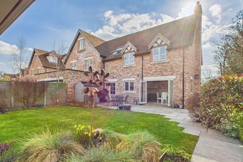 3 bedroom semi-detached house for sale, Ivatt Street, Cottenham