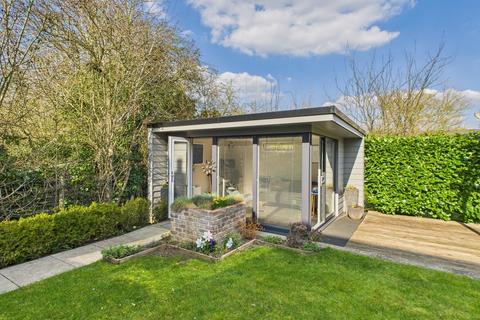 3 bedroom semi-detached house for sale, Ivatt Street, Cottenham
