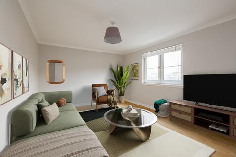 205/6 Duddingston Park South, Edinburgh, EH15 3EJ