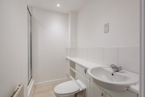 205/6 Duddingston Park South, Edinburgh, EH15 3EJ