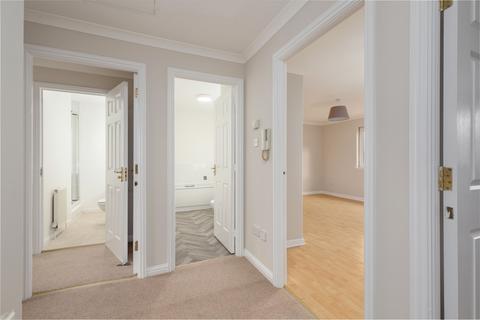 205/6 Duddingston Park South, Edinburgh, EH15 3EJ